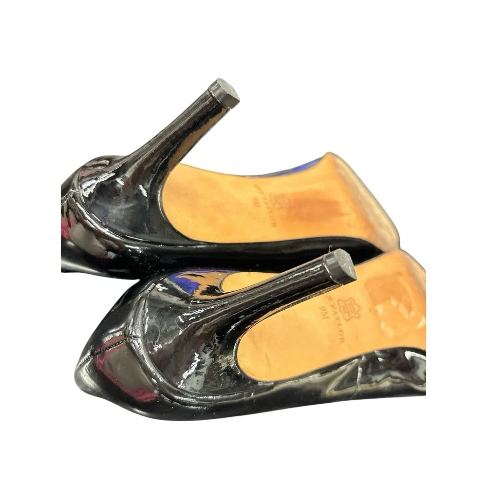 Ann Taylor Perfect Pump Almond Toe Black Patent Leather Timeless‎ Heels Size 9M